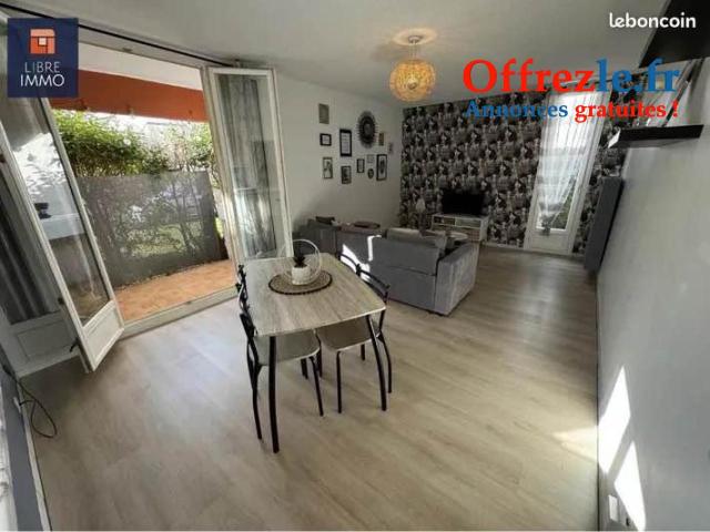 A vendre appartement T3 à Billère avec terrasse et parking.