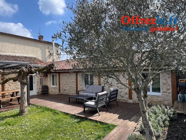 Maison 186m2 et appartement T2 loué, terrain 734m2 et piscine