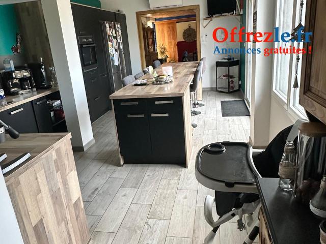 Maison 175m2 avec garage dépendant de 210m2