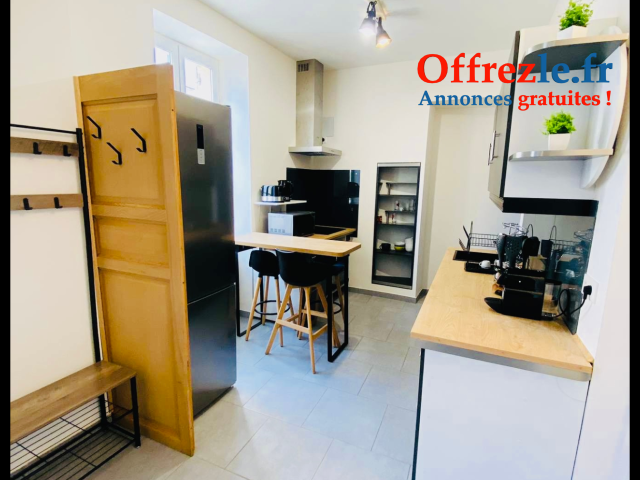 À VENDRE – MAISON RÉNOVÉE AU CŒUR DE LA RÉOLE (77 m² + cave)