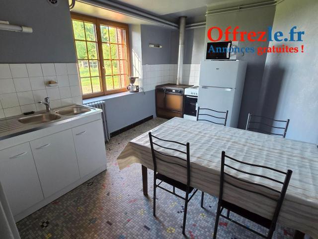 Loue belle maison avec terrain