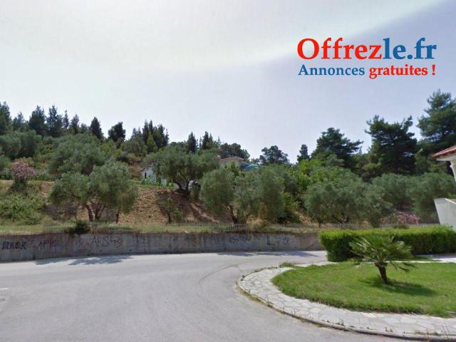 Terrain 21800m2 constructible a 150 mètres de la plage
